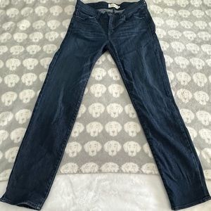 Straight leg blue jeans…size 4